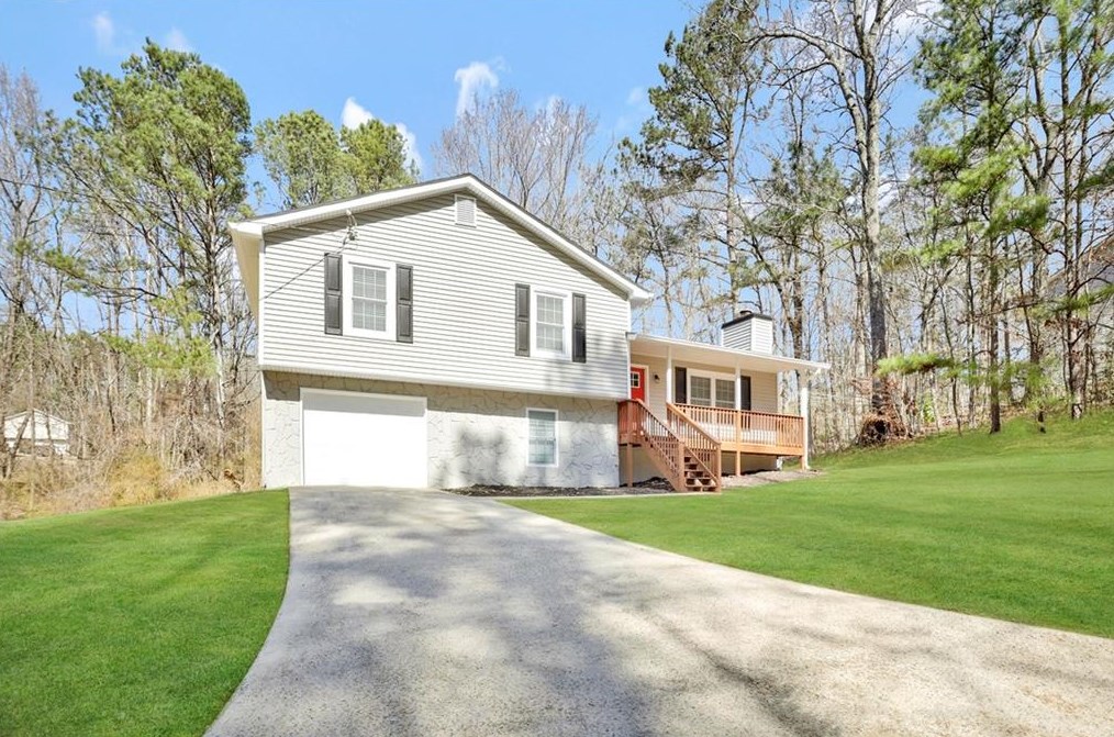 2642 Mountain Brook Ct, Douglasville, GA 30135