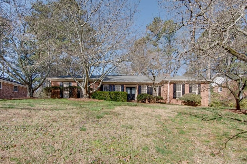 2384 Wood Creek Ct, Tucker, GA 30084