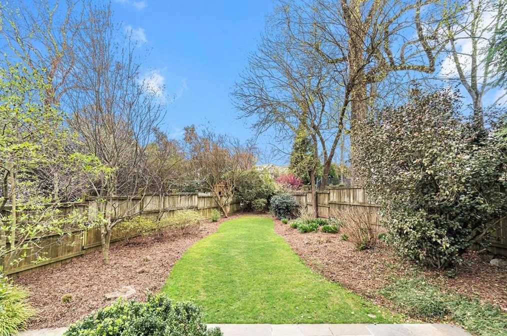 209 Michigan Ave, Decatur GA  30030-1850 exterior