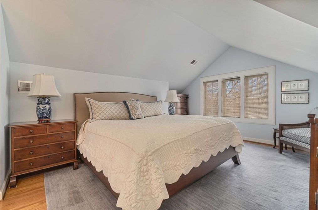 209 Michigan Ave, Decatur GA  30030-1850 exterior