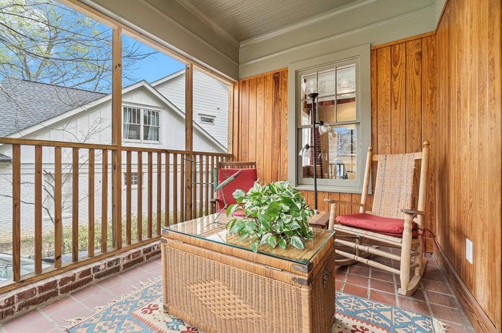 209 Michigan Ave, Decatur GA  30030-1850 exterior