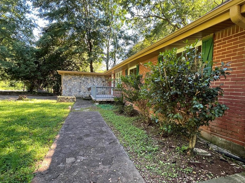 1807 Austin Rd, Decatur GA 30032-3845 exterior