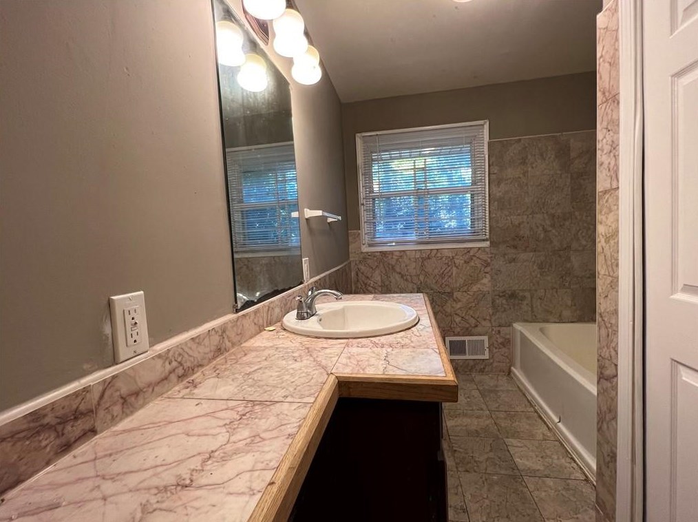 1807 Austin Rd, Decatur GA 30032-3845 exterior