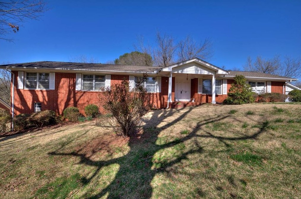 17 Beechwood Dr, Euharlee, GA 30120-2310