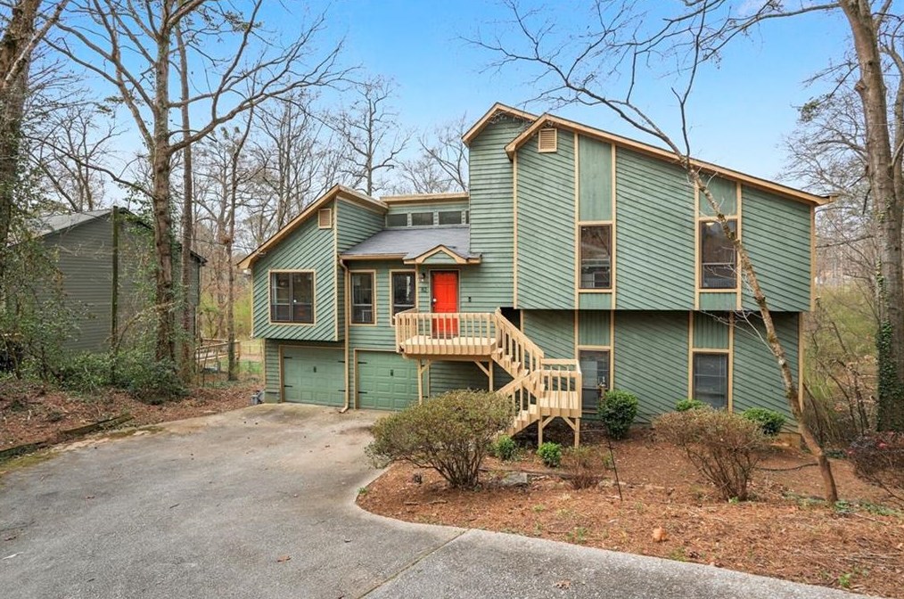 82 Geraldine Dr, Smyrna GA  30082-3625 exterior