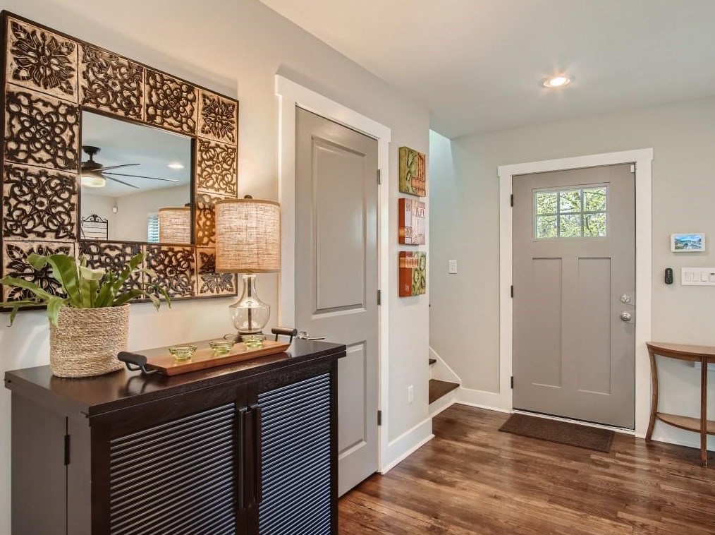 3001 Alston Dr, Decatur GA  30032-3208 exterior