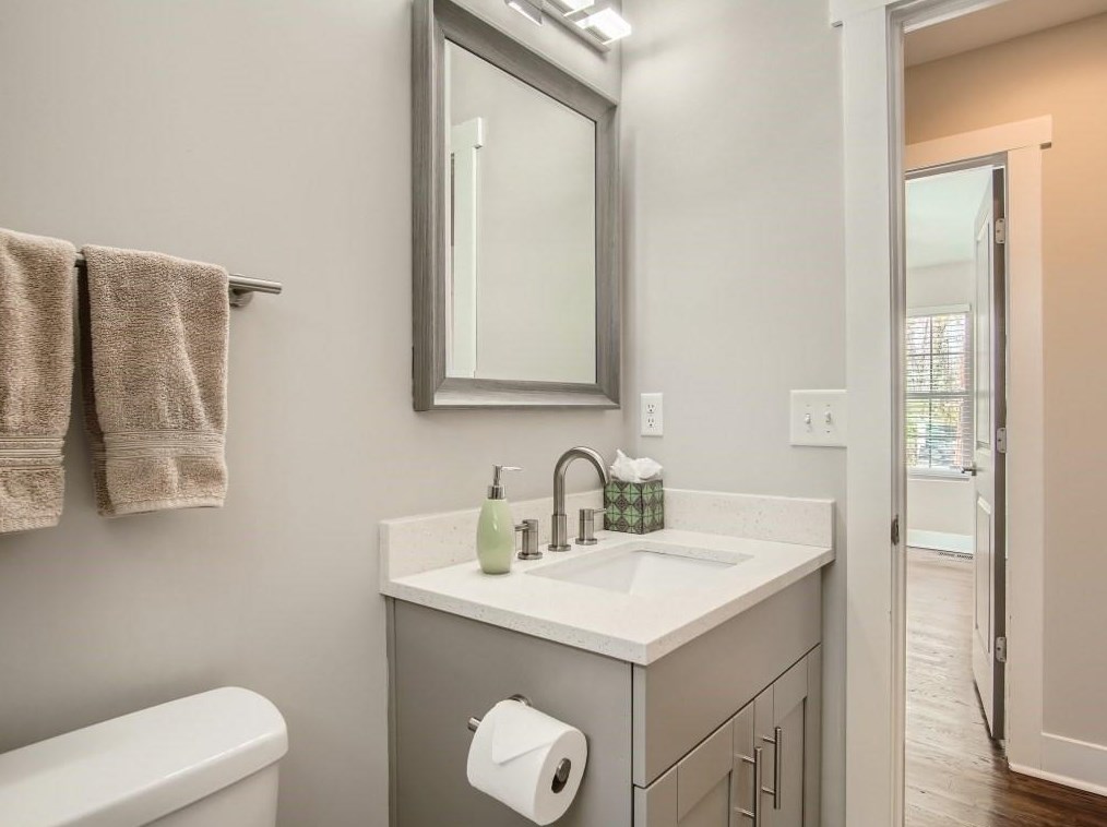 3001 Alston Dr, Decatur GA  30032-3208 exterior