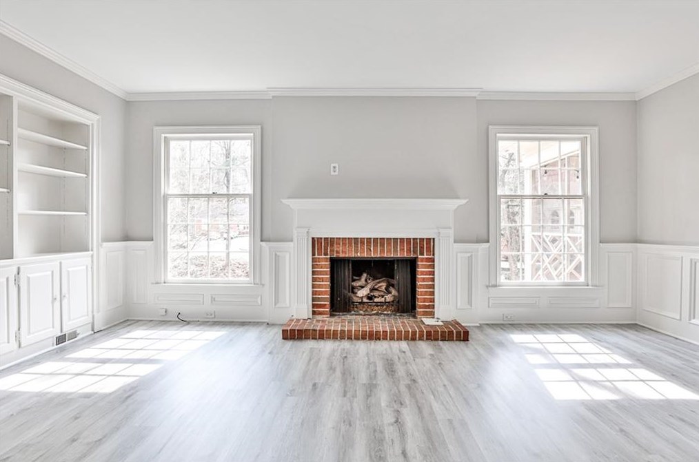 1820 Bedfordshire Dr, Decatur GA  30033-1406 exterior