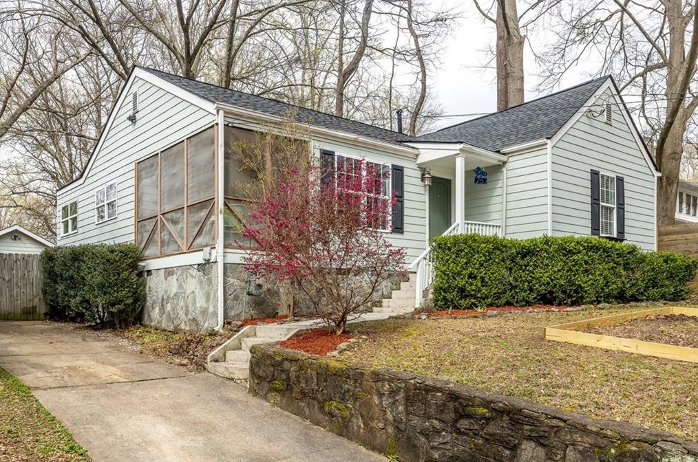 757 Shadowridge Dr, Atlanta, GA 30316-3827