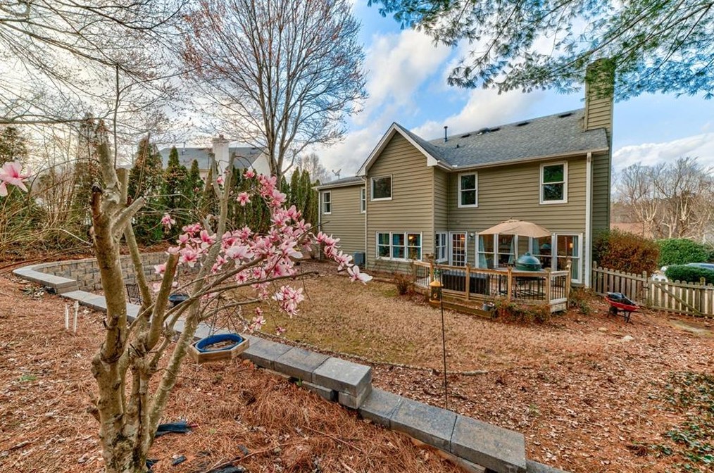 5380 Bentley Hall Dr, Alpharetta, GA 30005-7889