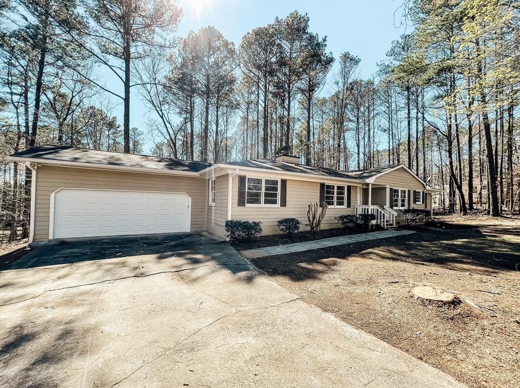 359 N Victoria Rd, Holly Springs, GA 30189