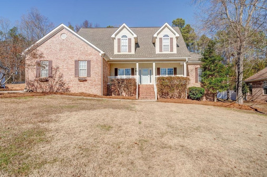 2512 Falcon Dr, Dalton, GA 30721