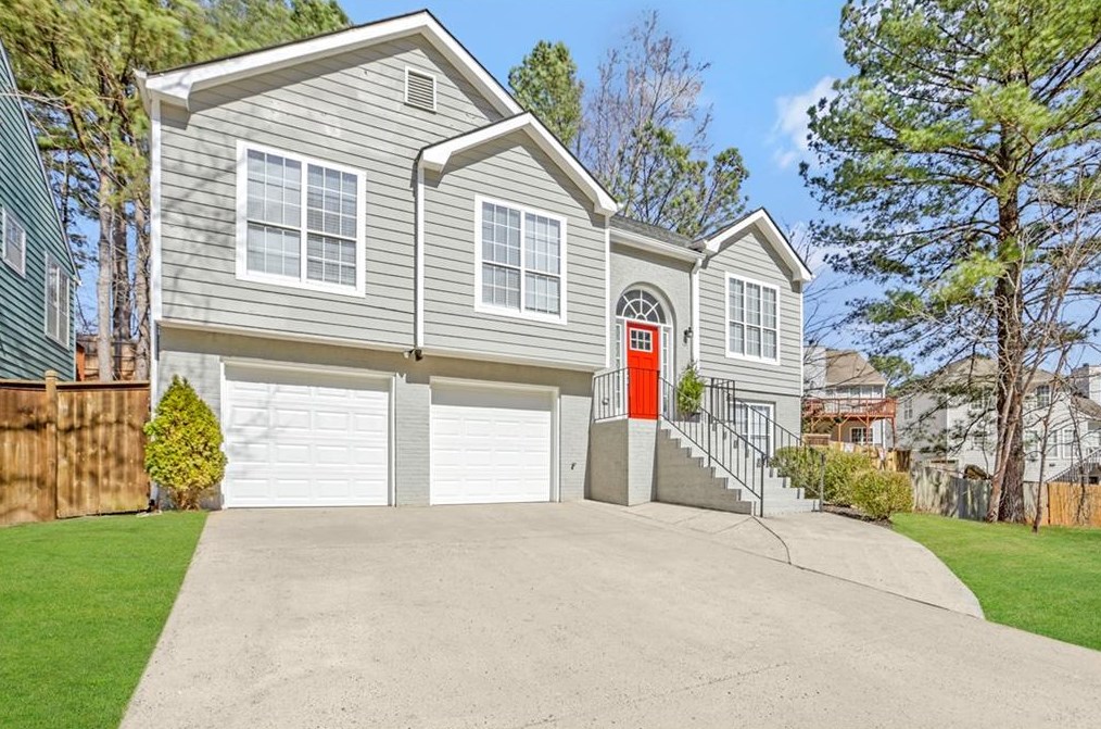 655 Durham Ridge Dr Nw, Lilburn, GA 30047