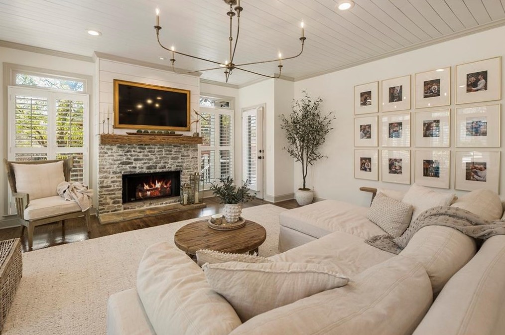 360 Cotton Field Way, Alpharetta GA  30022-8284 exterior