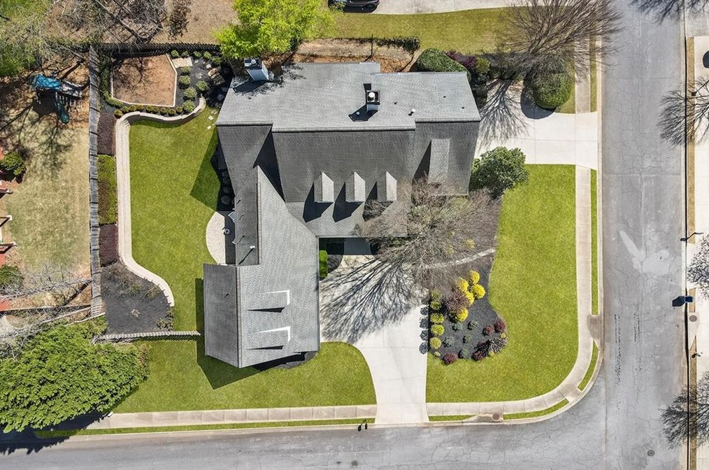 360 Cotton Field Way, Alpharetta GA  30022-8284 exterior