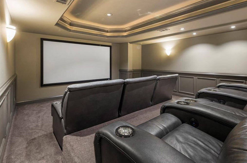 360 Cotton Field Way, Alpharetta GA  30022-8284 exterior