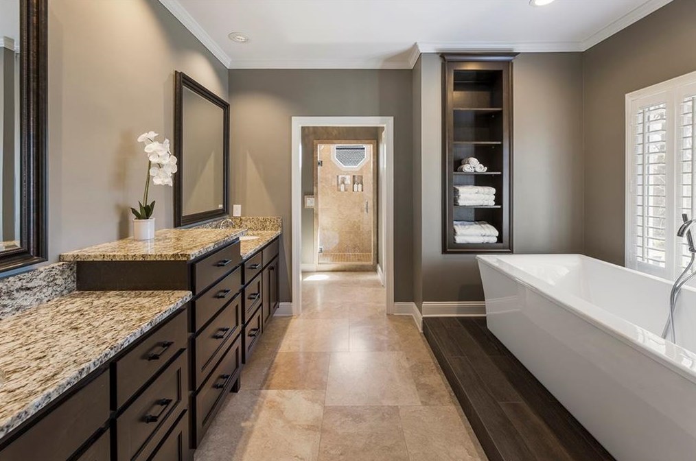 360 Cotton Field Way, Alpharetta GA  30022-8284 exterior