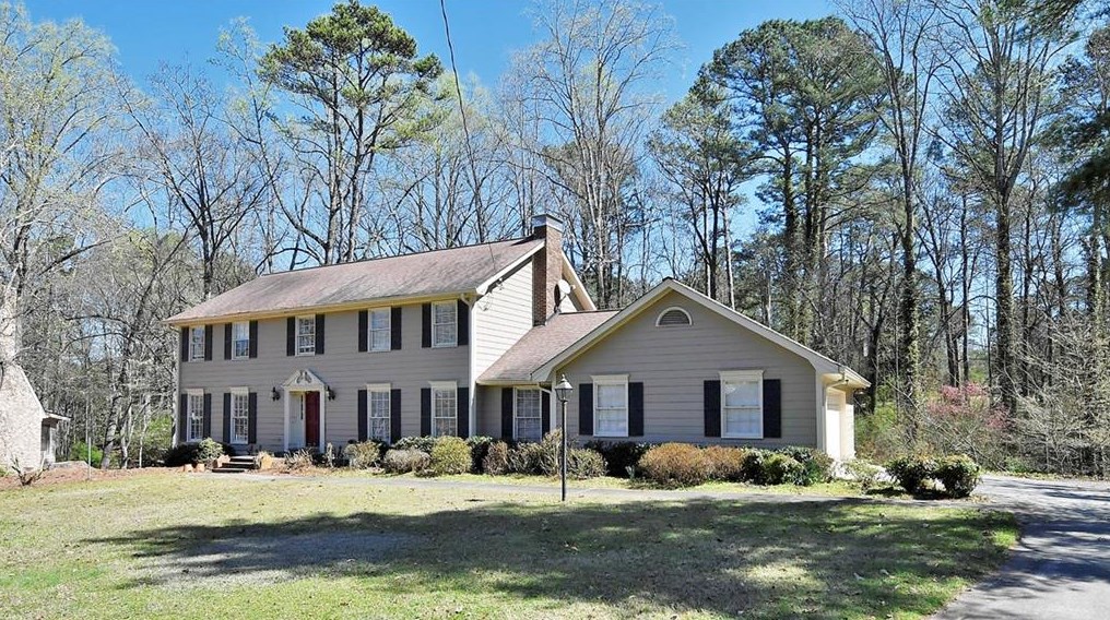 1827 Forest Springs Ct, Atlanta, GA 30338