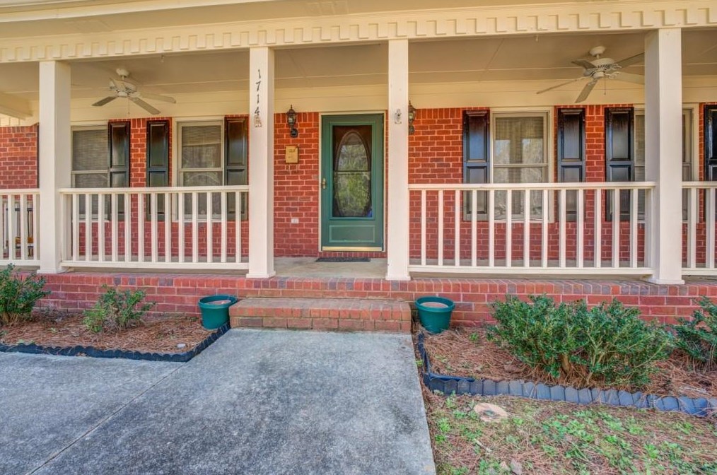 1714 Little Brook Dr, Conyers, GA 30094