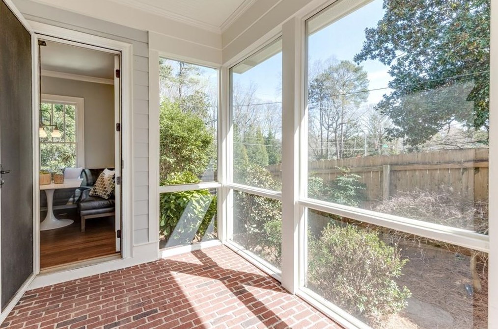 1453 Woodland Hl Dr, Atlanta GA  30324-4627 exterior