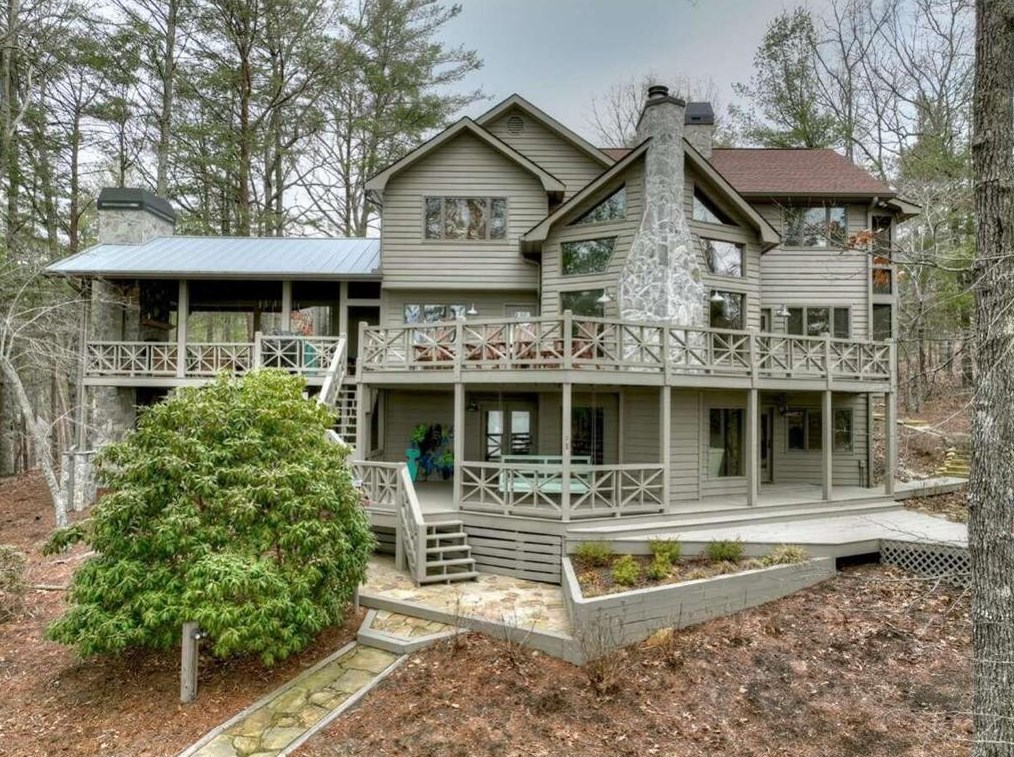 160 Azure Point, Blue Ridge, GA 30513