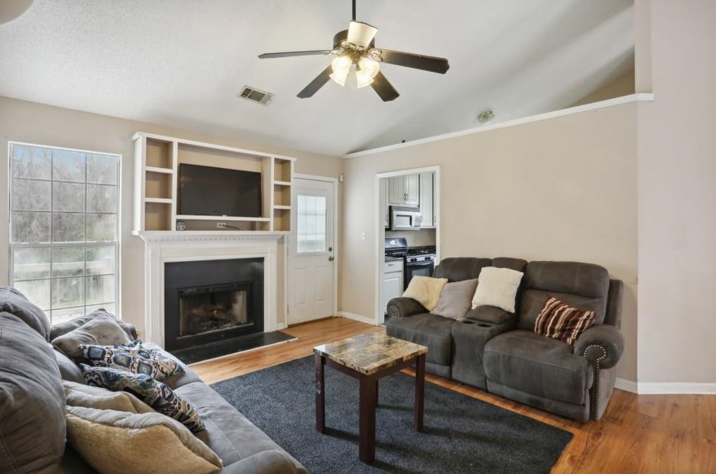 6721 Chesepeake Trl, Rex GA  30273-2231 exterior