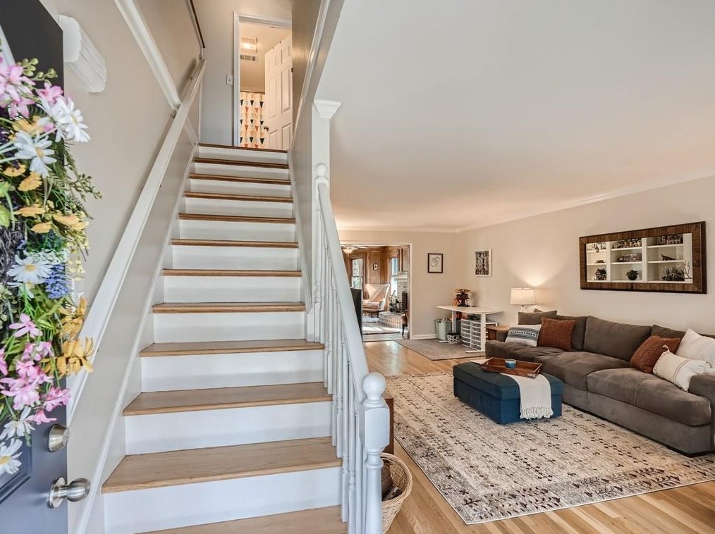 1197 Mclendon Dr, Decatur GA  30033-3925 exterior