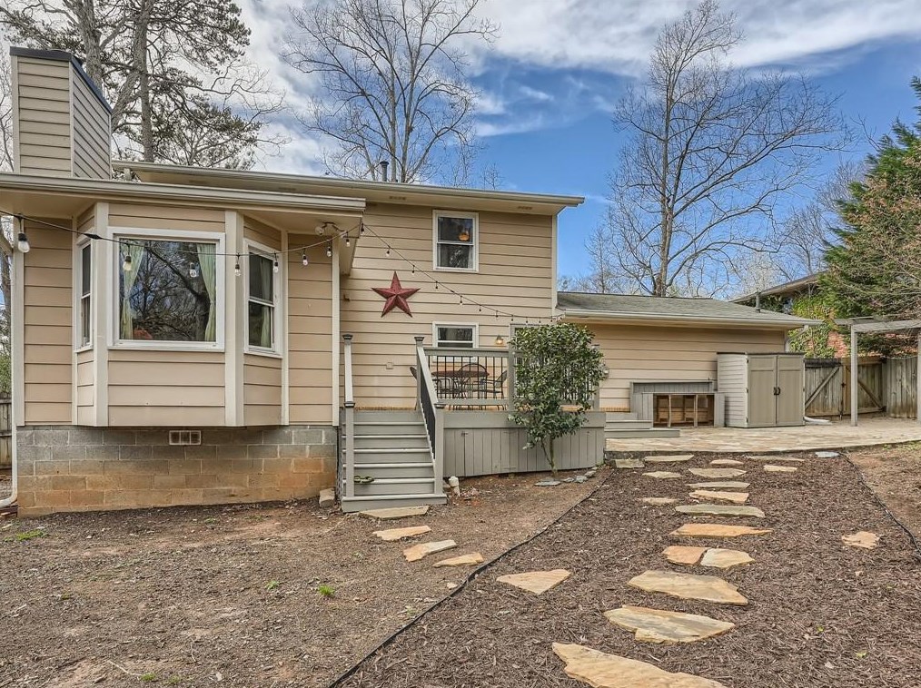 1197 Mclendon Dr, Decatur GA  30033-3925 exterior