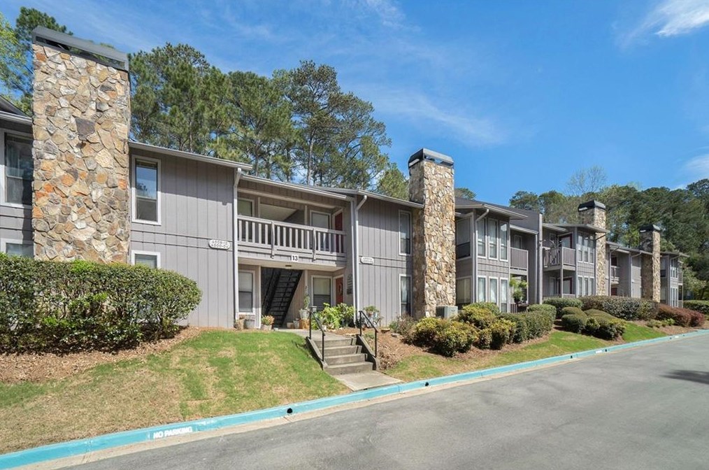 4004 Woodridge Way, Tucker, GA 30084