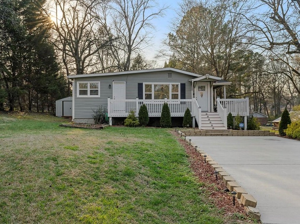 388 Powder Springs St, Hiram, GA 30141