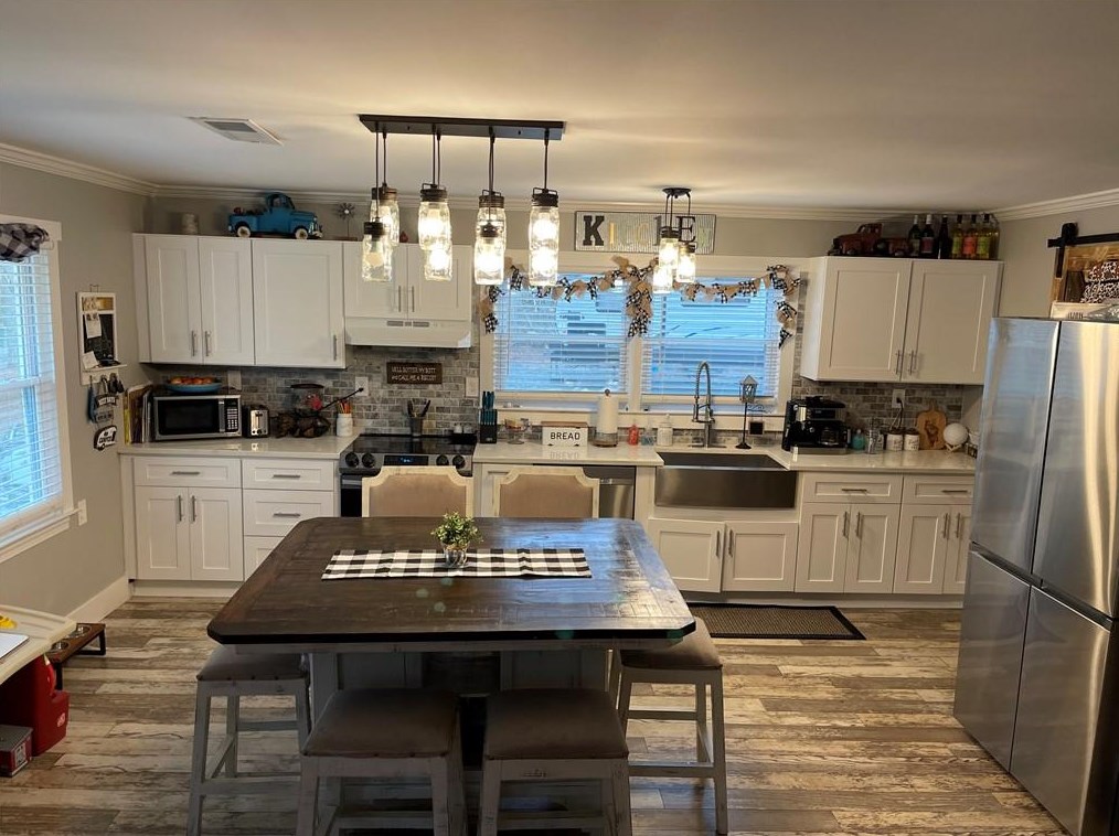 373 Sinyard Cir, Hiram, GA 30141