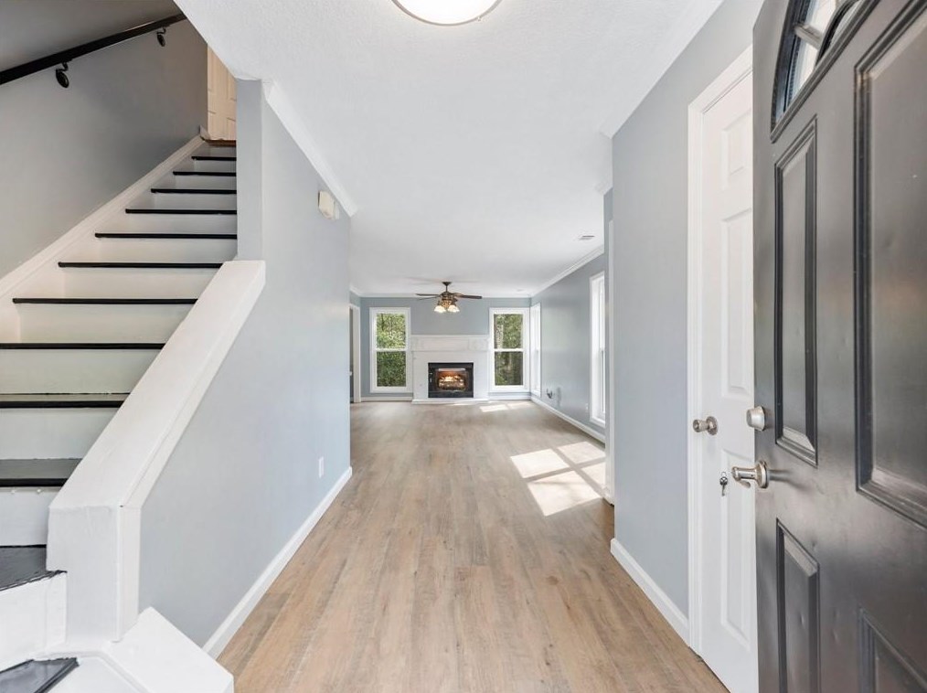 5117 Leland Dr, Stone Mountain, GA 30083-6040