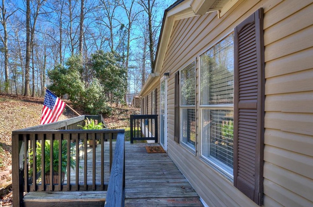 15 Sutton Trl, Euharlee, GA 30121-4521