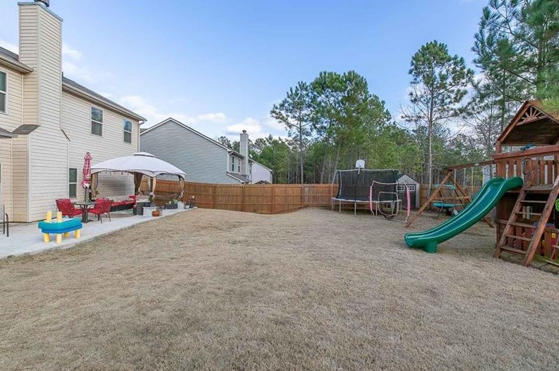 394 Hawthorn Dr, Dallas GA  30132-9795 exterior