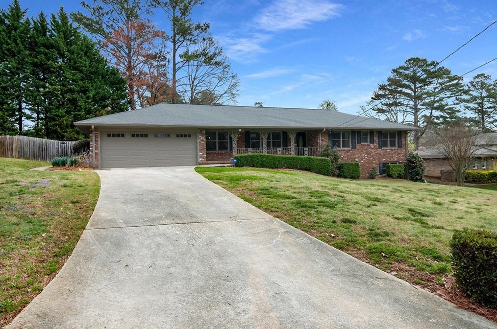 2854 Bonanza Dr, Decatur, GA 30033-1510