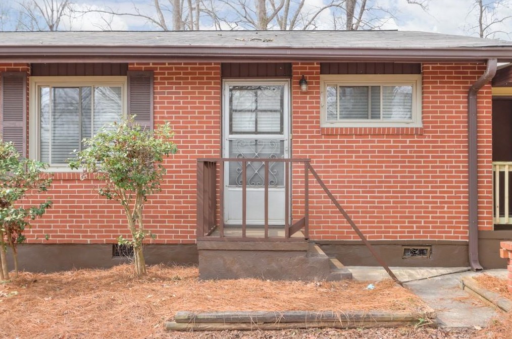 5070 Crowe Dr, Smyrna, GA 30082-5103
