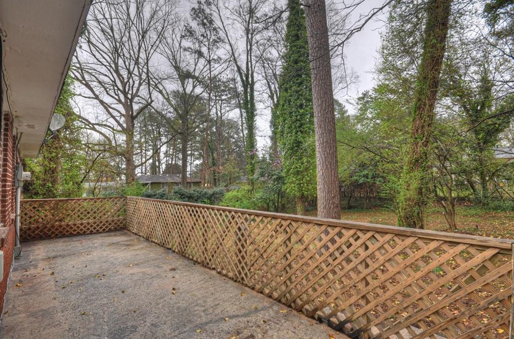 2823 Oakland Ter, Decatur GA  30032-5518 exterior