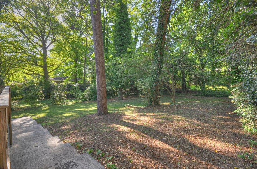 2823 Oakland Ter, Decatur GA  30032-5518 exterior