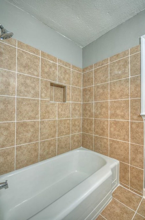 2823 Oakland Ter, Decatur GA  30032-5518 exterior