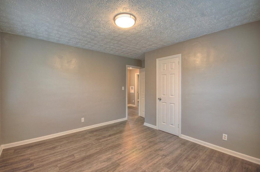 2823 Oakland Ter, Decatur GA  30032-5518 exterior