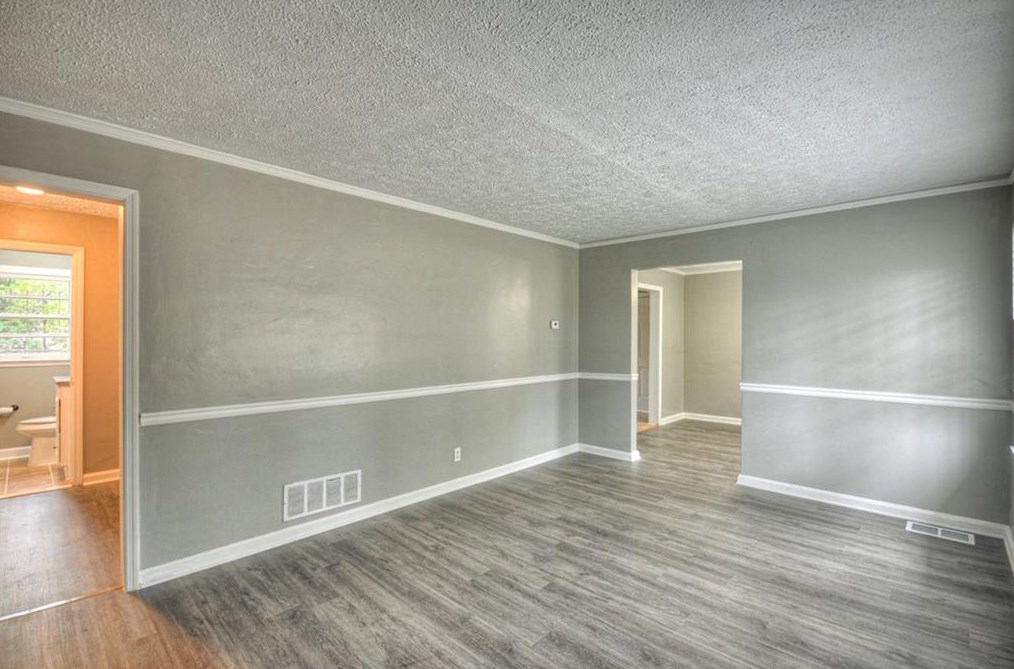 2823 Oakland Ter, Decatur GA  30032-5518 exterior