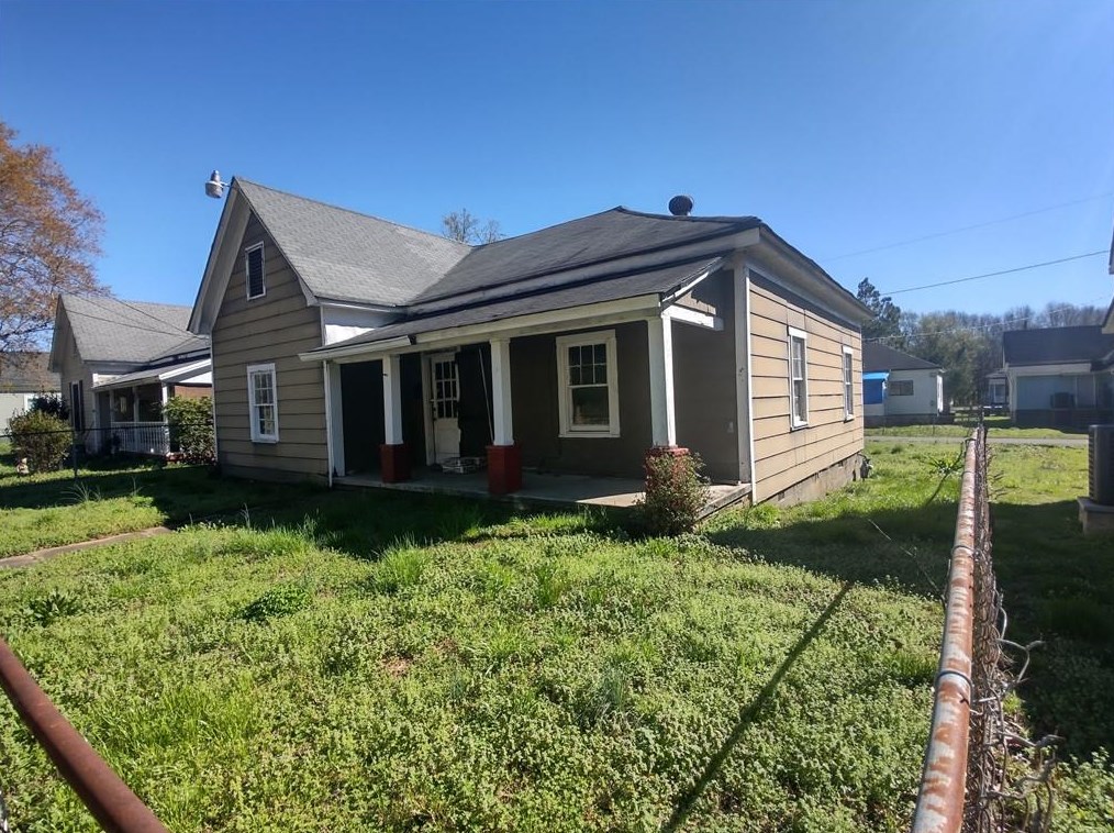 221 Cave Spring St, Rome, GA 30161-4729