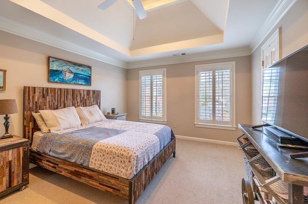 3 Village Walk Dr, Decatur GA  30030-2685 exterior