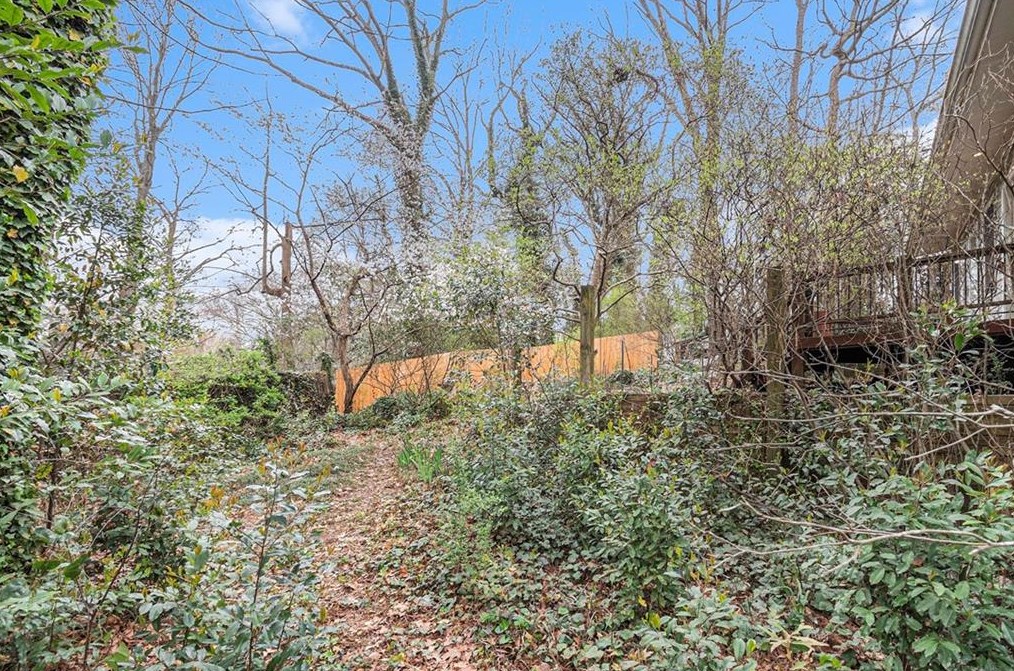 3063 Dove Way, Decatur GA  30033-3901 exterior