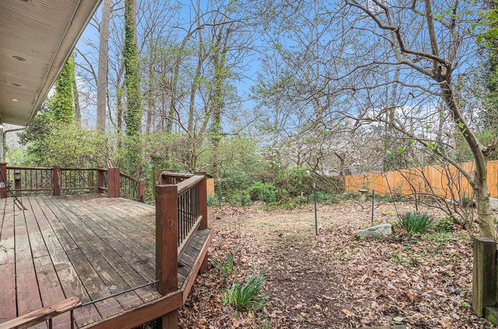 3063 Dove Way, Decatur GA  30033-3901 exterior