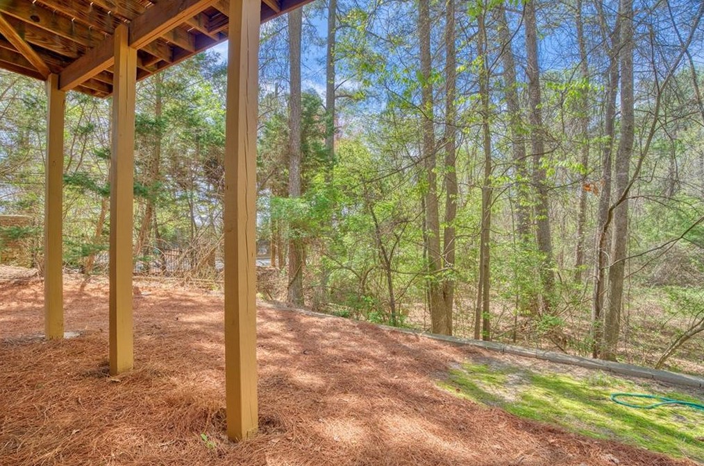 7822 Welsford Pt, Atlanta GA  30350-5894 exterior