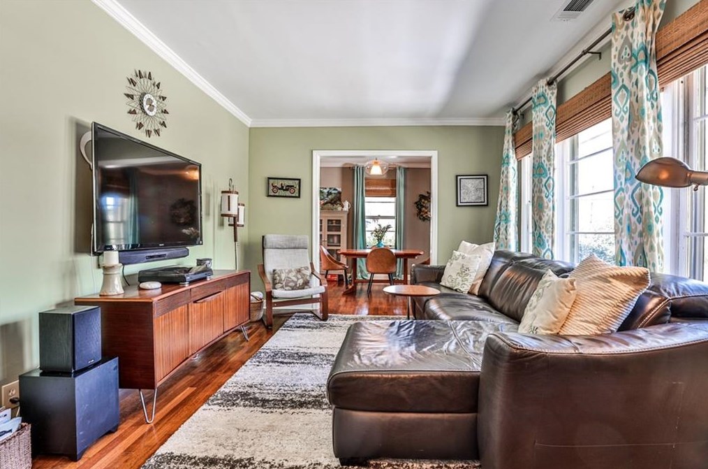 2617 Woodridge Dr, Decatur GA  30033-4844 exterior