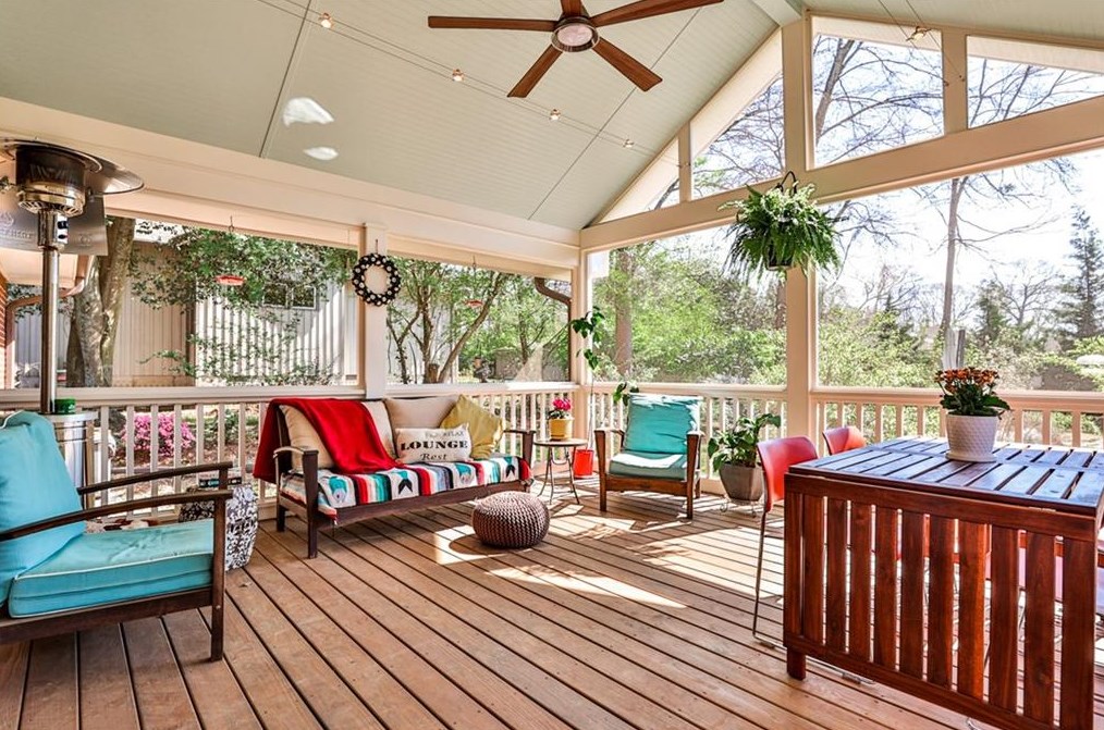 2617 Woodridge Dr, Decatur GA  30033-4844 exterior