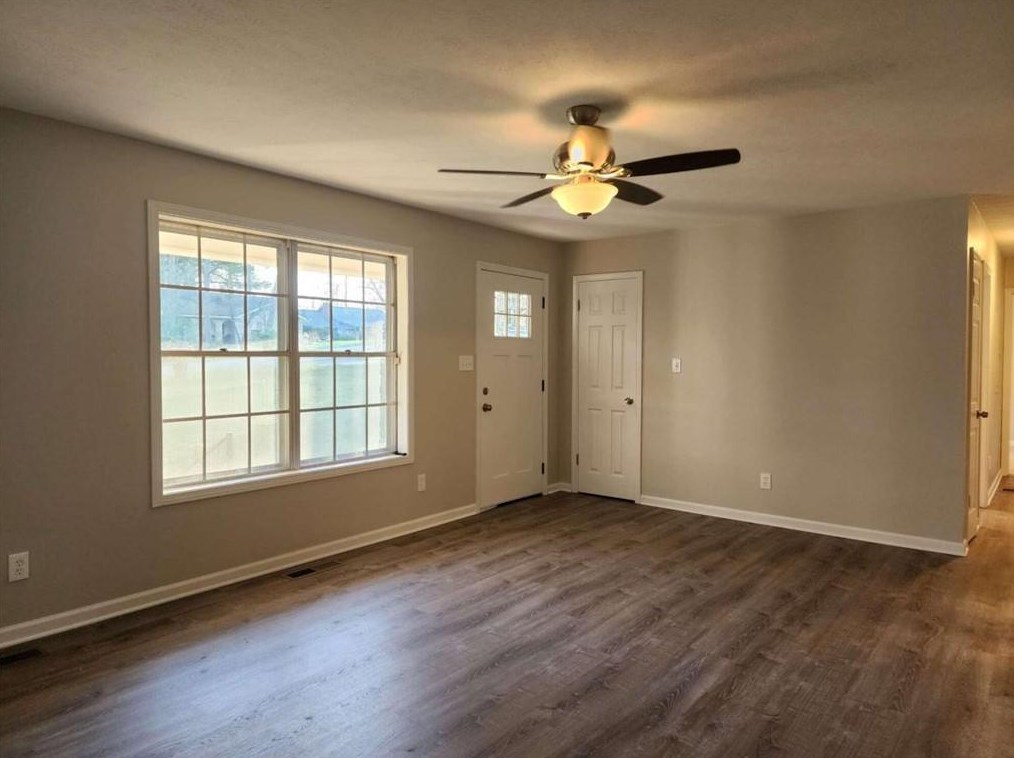 114 Candy Cir, Carrollton, GA 30117