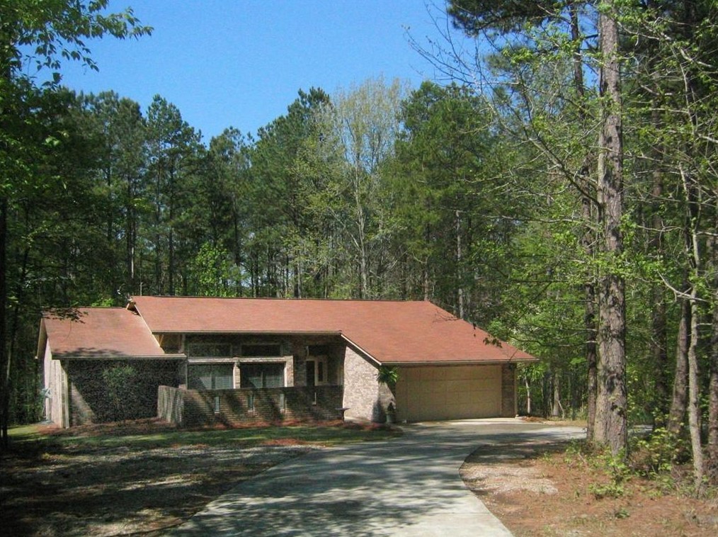 94 Running Deer Path, Acworth, GA 30101